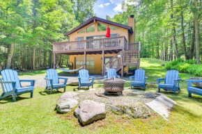 Swim, Hike and Unwind Resort Cabin in Lake Ariel!